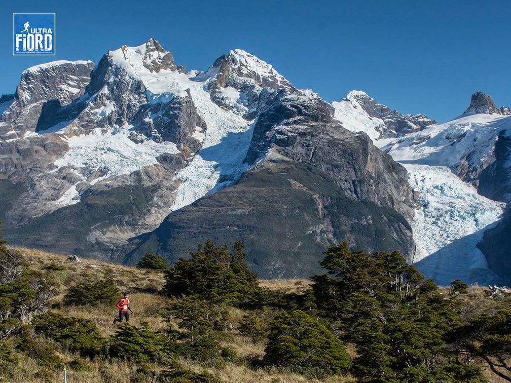 utf1704luesDSC 5751 efb